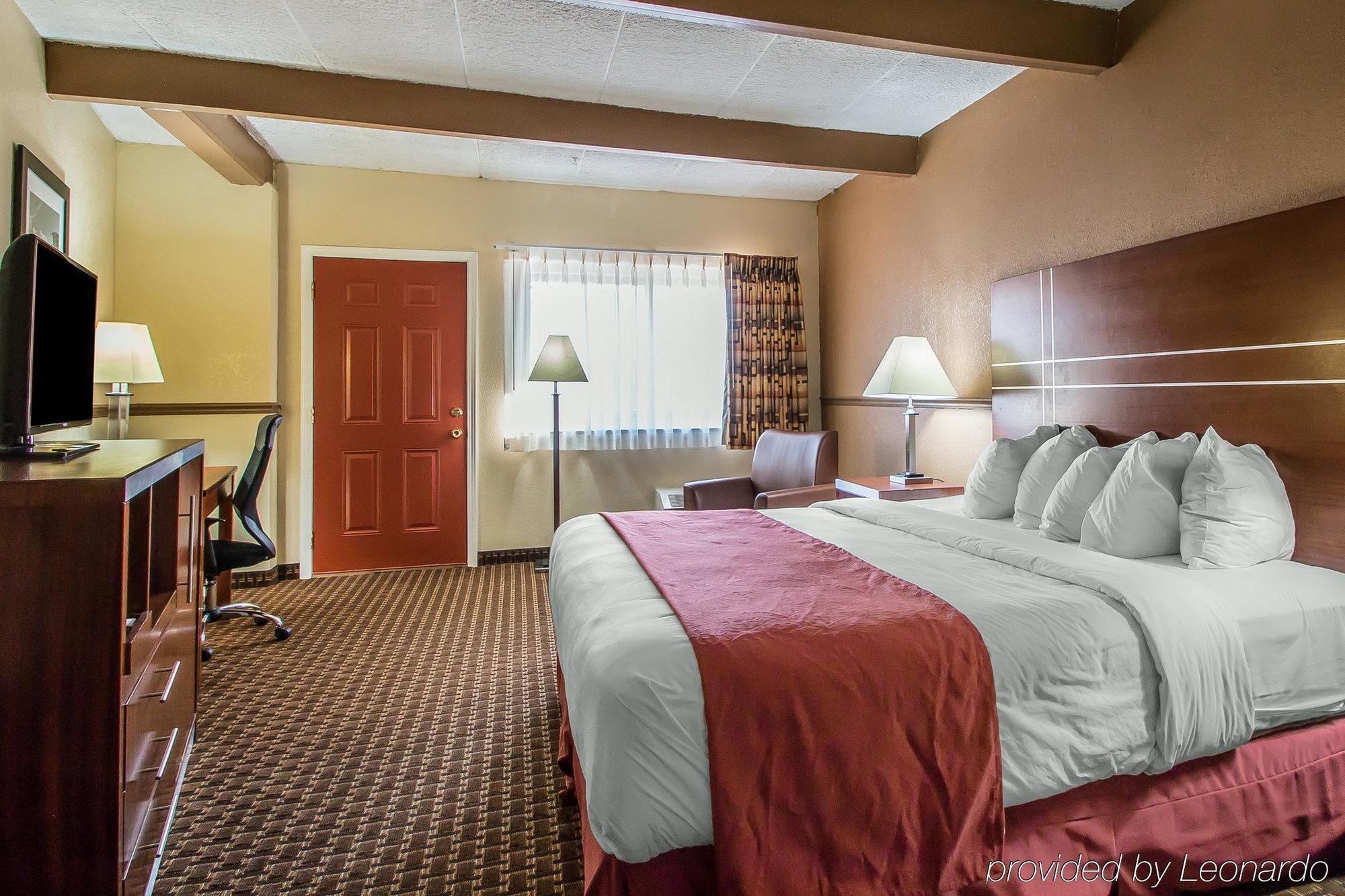 Quality Inn East Dubuque מראה חיצוני תמונה