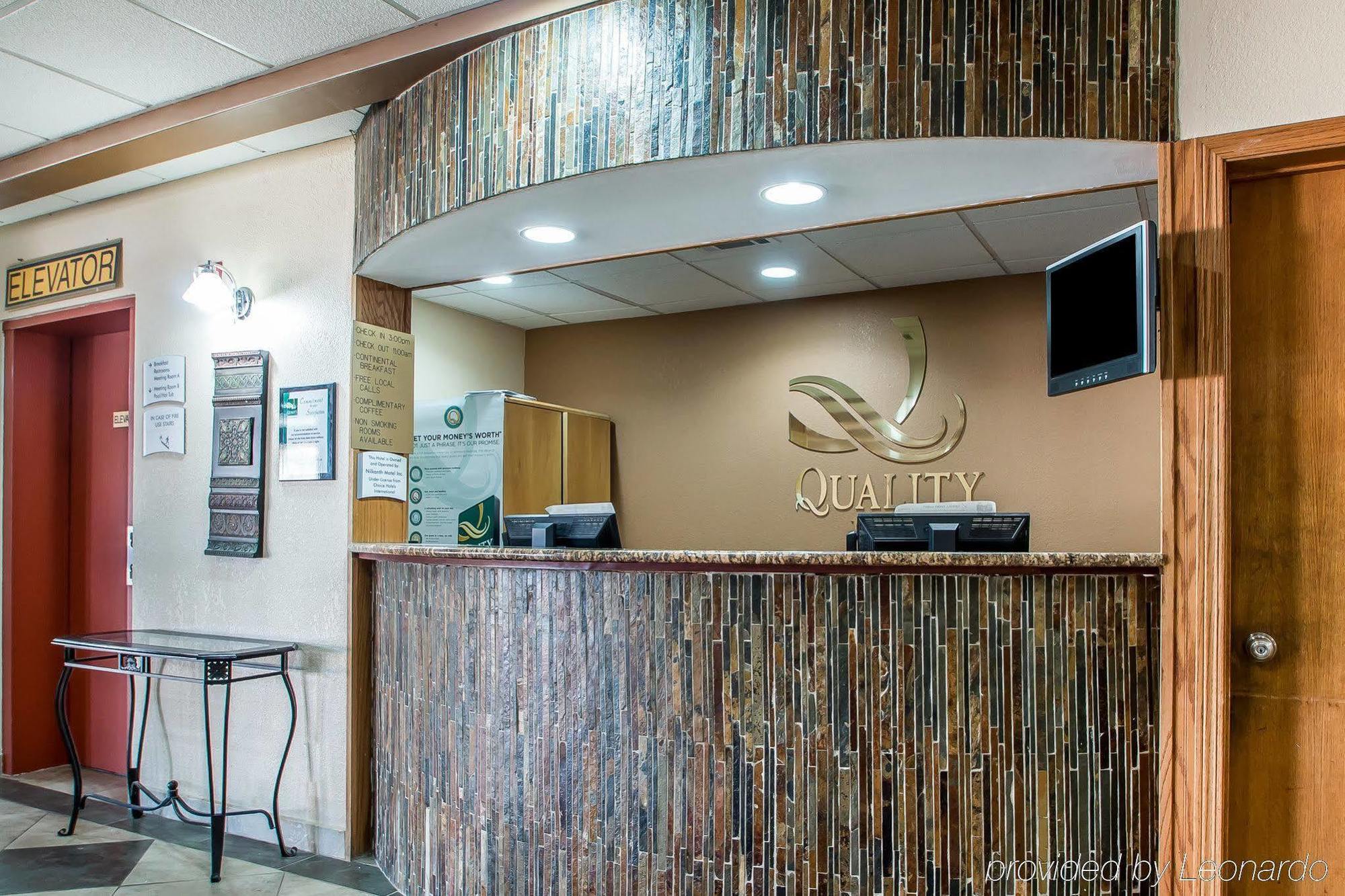 Quality Inn East Dubuque מראה חיצוני תמונה